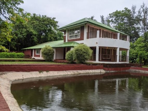 THE CONSERVANCY BUNGALOW